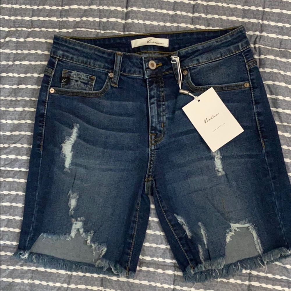 KanCan shorts size Medium BNWT